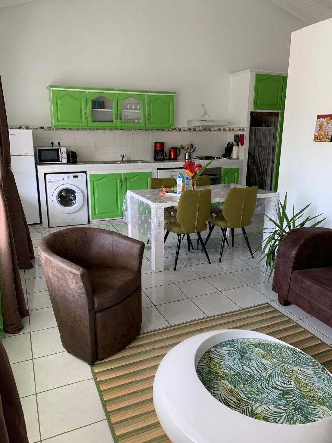 Ferienwohnung Les Pommes Lianes Deshaies Exterior foto